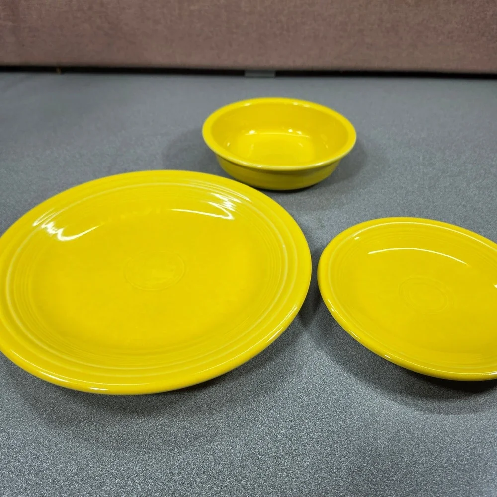 Fiestaware 3 Piece Dinnerware Set Sunflower Yellow Plates and Bowl Excellent